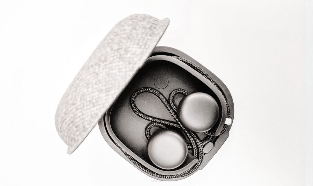 Miniaturowe słuchawki wysokiej jakości